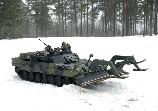 Leopard 2 Desminador